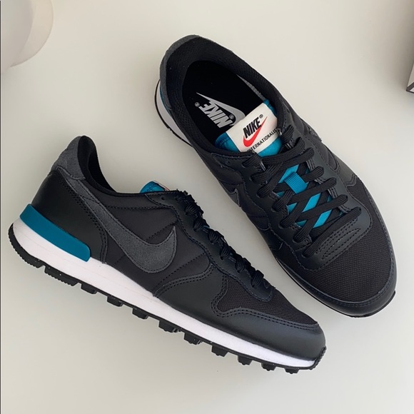 New Nike internationalist custom made shoes - Picture 4 of 8